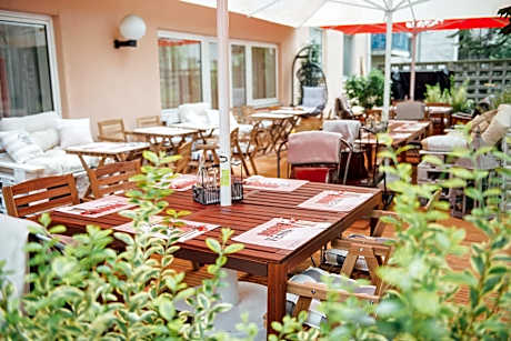 Bed in 3-Bed Dormitory Room