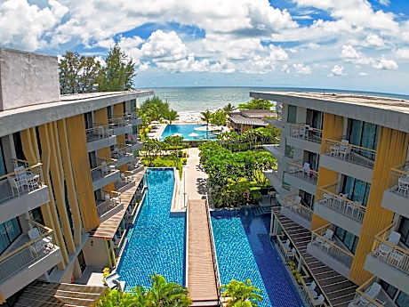 Sand Dunes Chaolao Beach Resort