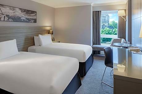 Twin Guest Room