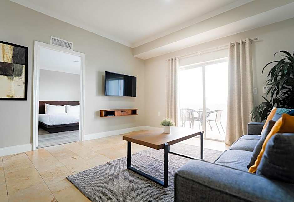 Nuvo Suites Hotel - Miami / Doral
