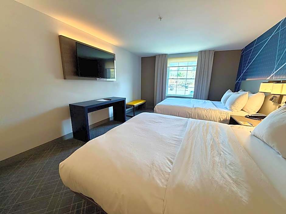 Comfort Inn & Suites Sturbridge-Brimfield