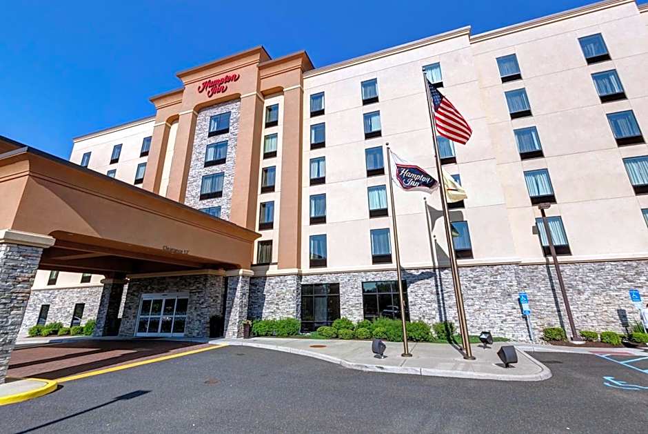 Hampton Inn By Hilton Neptune/Wall