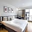 Evergreen Place Siam by UHG