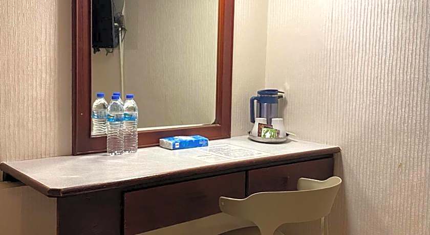 Gene Long Haiy Att Hotel