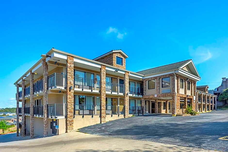 Suburban Studios Branson On The Strip