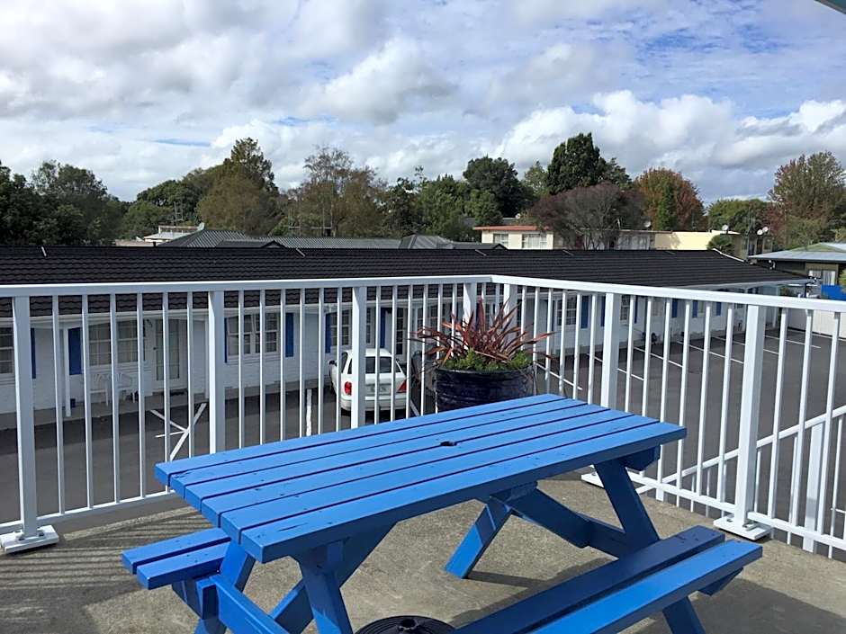 Boundary Court Motor Inn