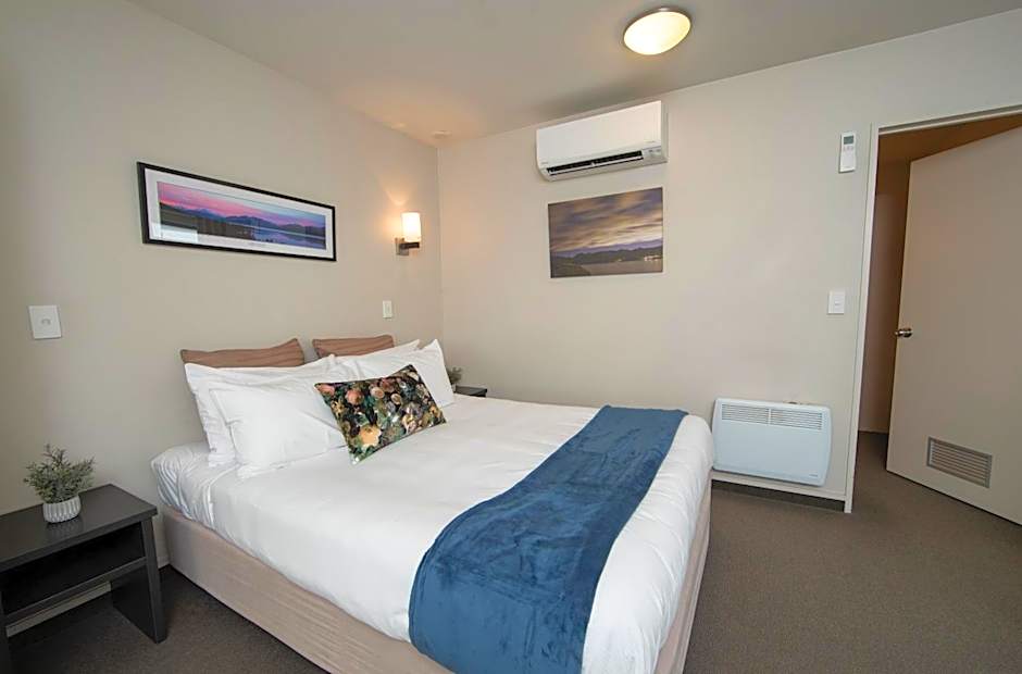 Cranford Oak Motel
