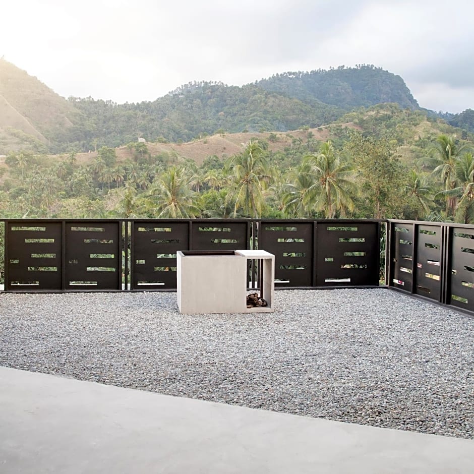 Flores Passport House