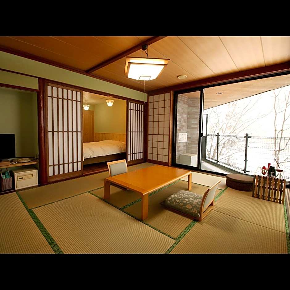 Urabandai Goshikinuma Tennen Onsen Tokiwasure