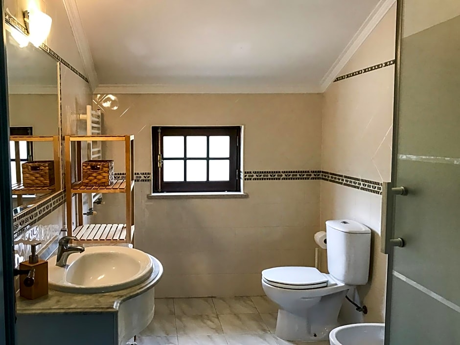 The Far End Surf House - Surf & Yoga Holidays