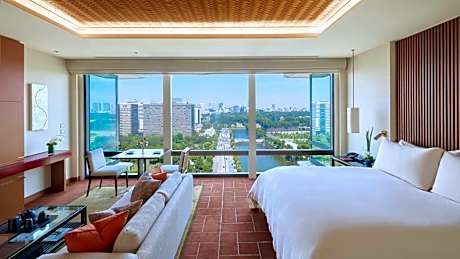 Grand Premier King Room with Park View