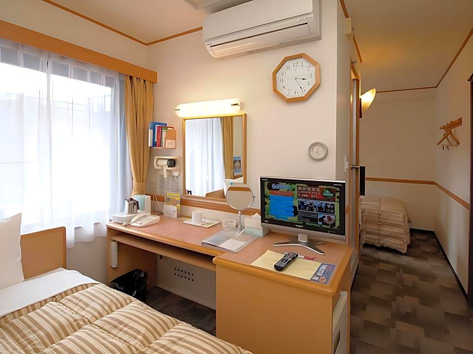 Toyoko Inn Nara Shin-Omiya Ekimae