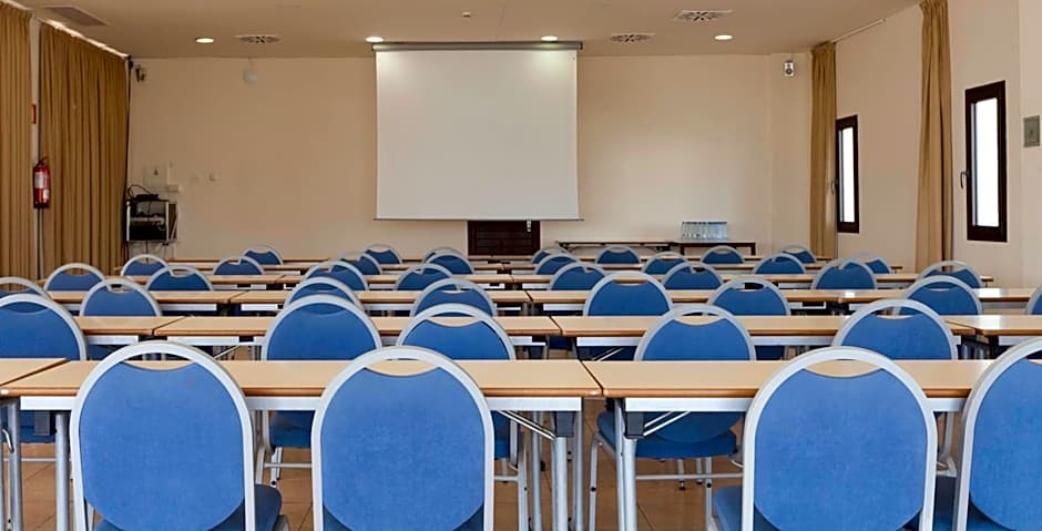 Impressive Playa Granada Golf