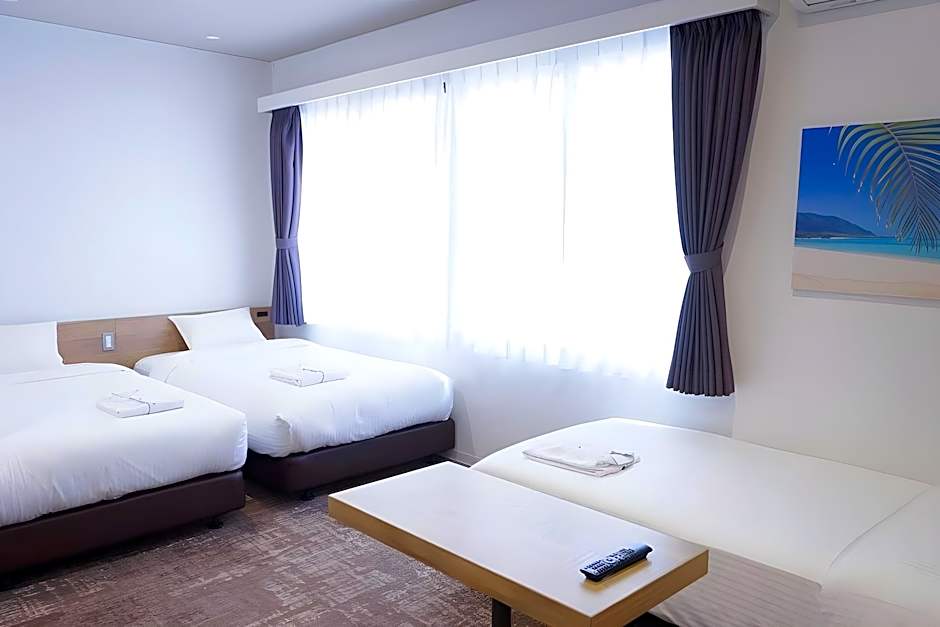 Hotel Emerald Isle Ishigakijima