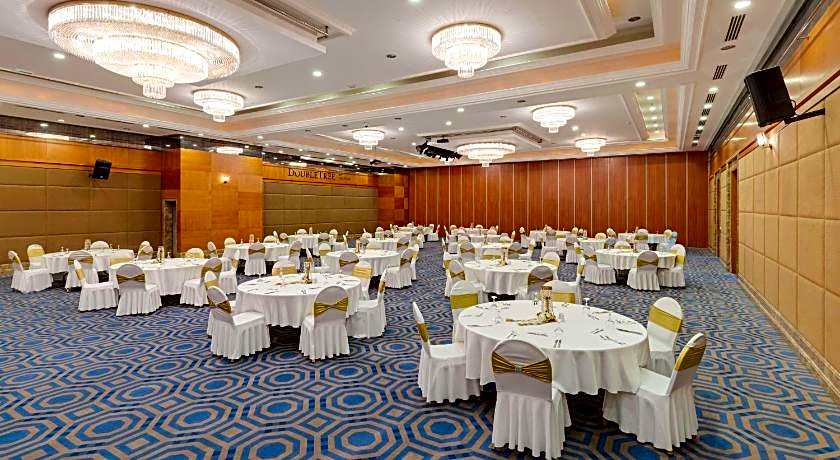 DoubleTree by Hilton Van