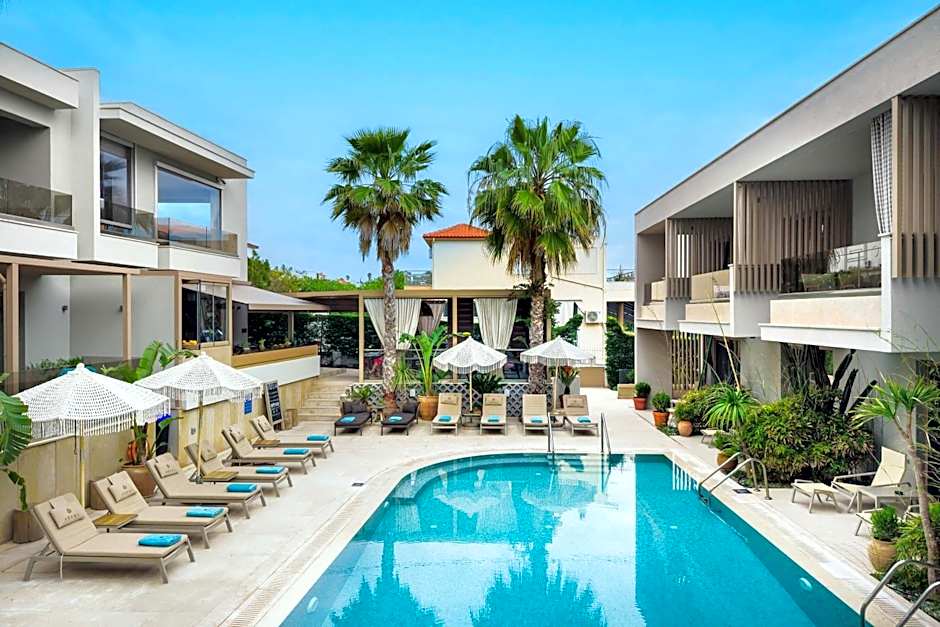 Pefki Deluxe Residences - Adults Only 16plus
