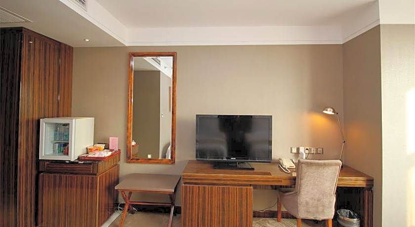 GreenTree Eastern Yancheng Binhai Oubaoliya City Square Hotel