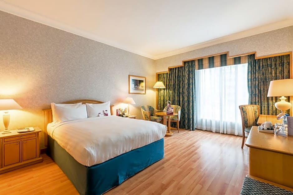 Photo 1 of 1 of Club 1 King Bed, Nonsmoking