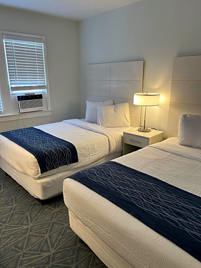 The Admiral Hotel/Motel