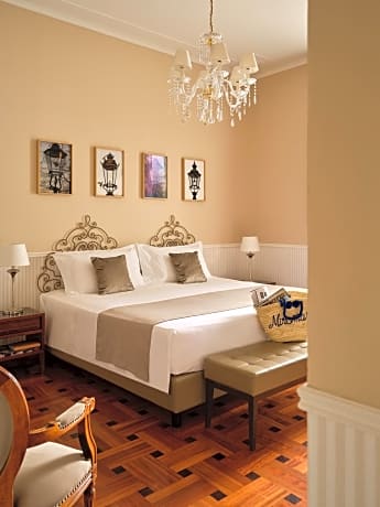 Deluxe Suite with Sea View and Terrace