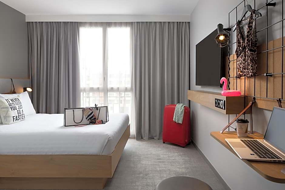 Moxy Paris Clamart