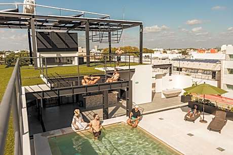 Caleta Hostel Rooftop & Pool