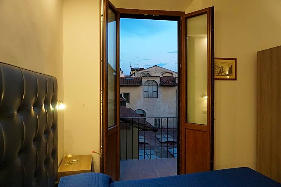 Holiday Rooms