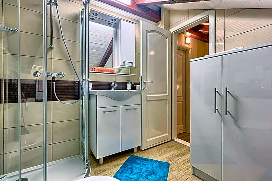 Luxury Beachfront Villa Dalmatino Trogir with private pool right at the beach in Okrug Gornji - Ciovo