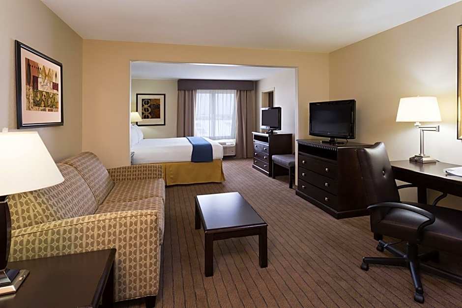 Holiday Inn Express Hotel & Suites Moultrie By IHG
