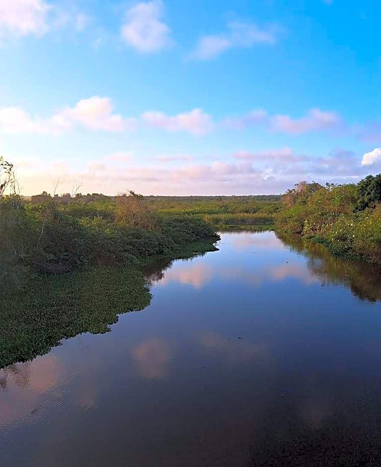ITAÚNAS Pousada Nossa Palhoça
