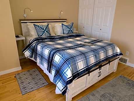 Queen Room with Shared Bathroom