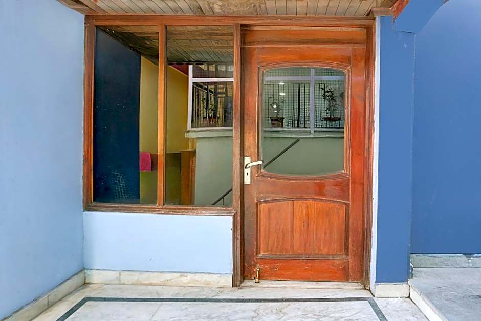 Super Collection O Mall Road Formerly Hotel Shubham