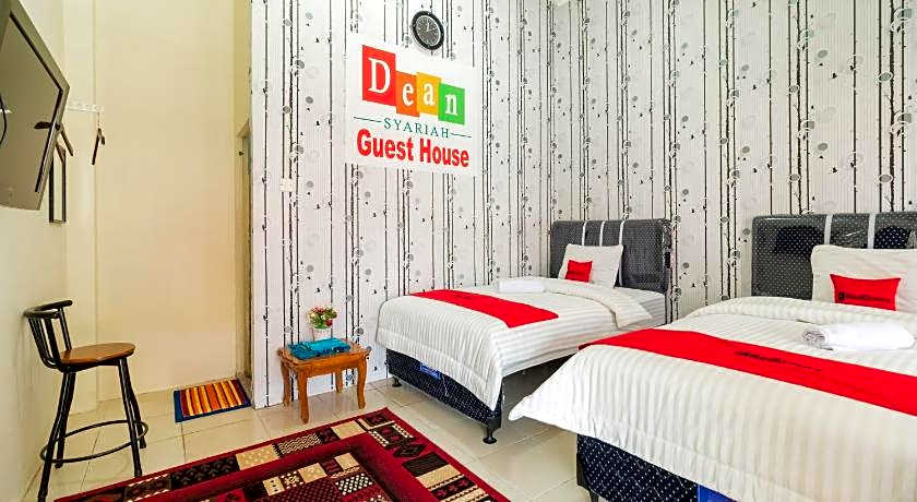 RedDoorz Syariah near Pasar Aur Kuning