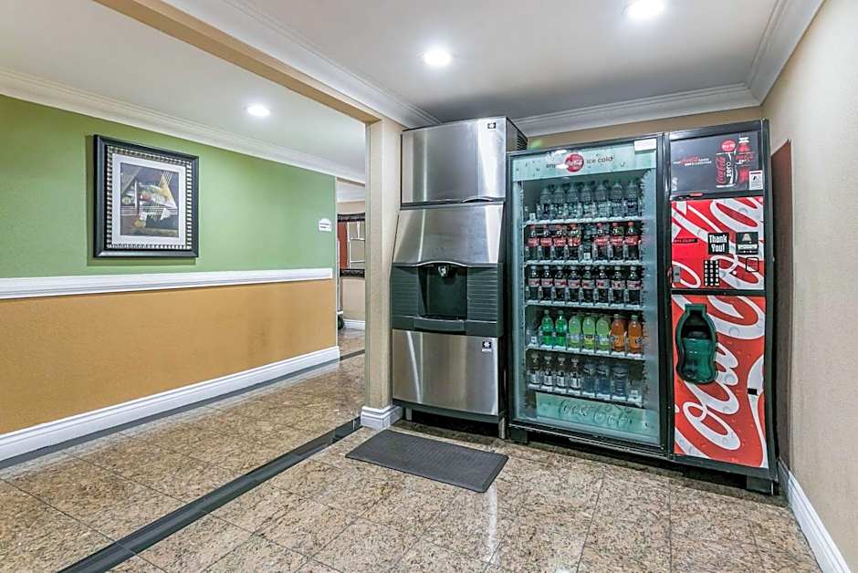 Quality Inn & Suites Atlanta Airport South