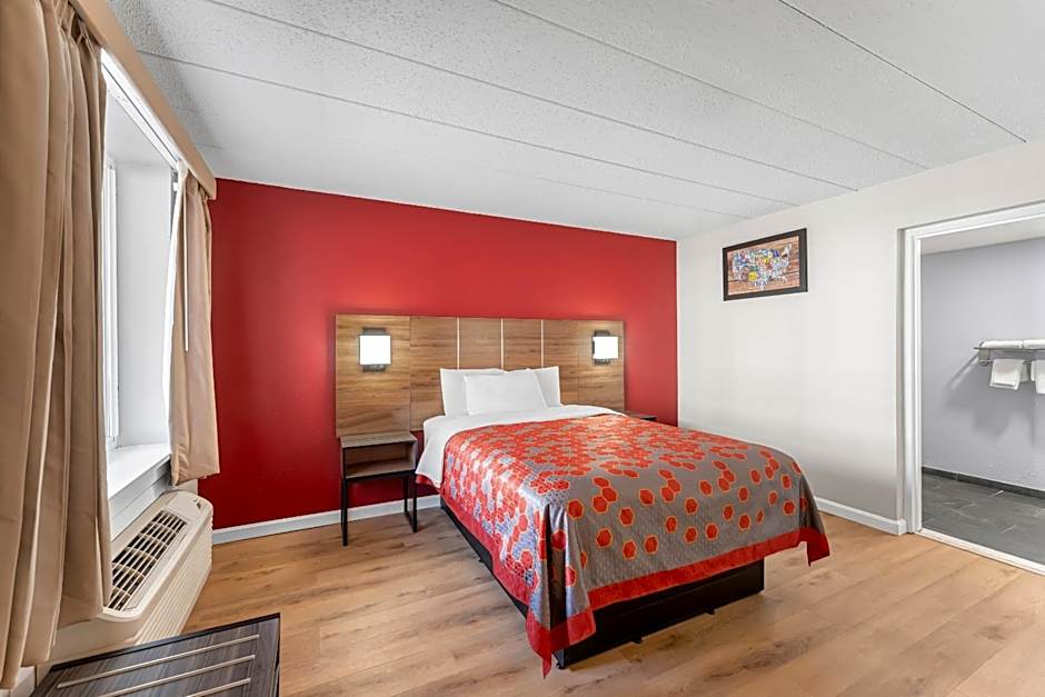 Econo Lodge Cranston - Providence