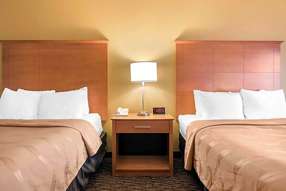 Clarion Hotel & Suites University-Shippensburg