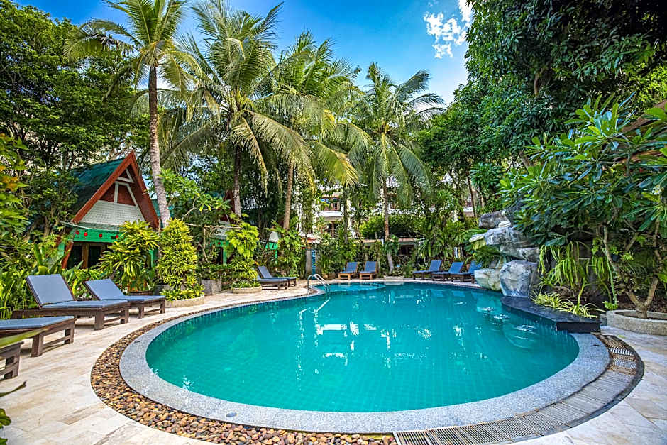 Phuket Meet Holiday Hotel