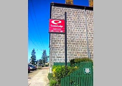 Econo Lodge Portland