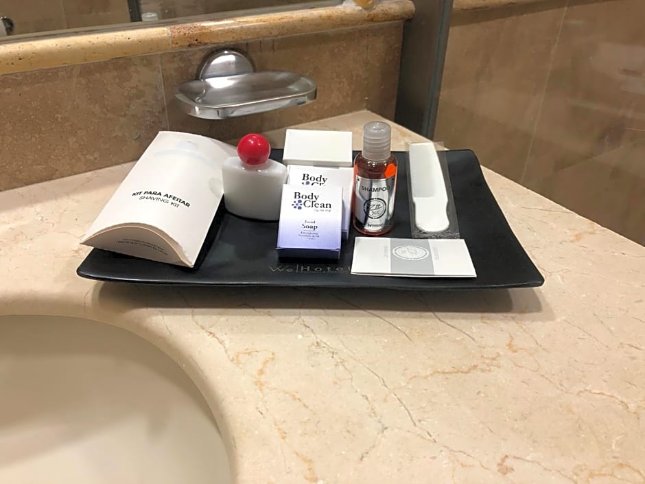 We Hotel Aeropuerto