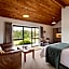 Makoura Lodge