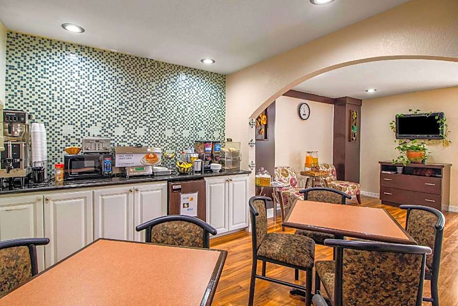 Rodeway Inn & Suites Houston Near Medical Center
