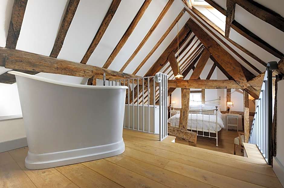 Lion & Pheasant Hotel