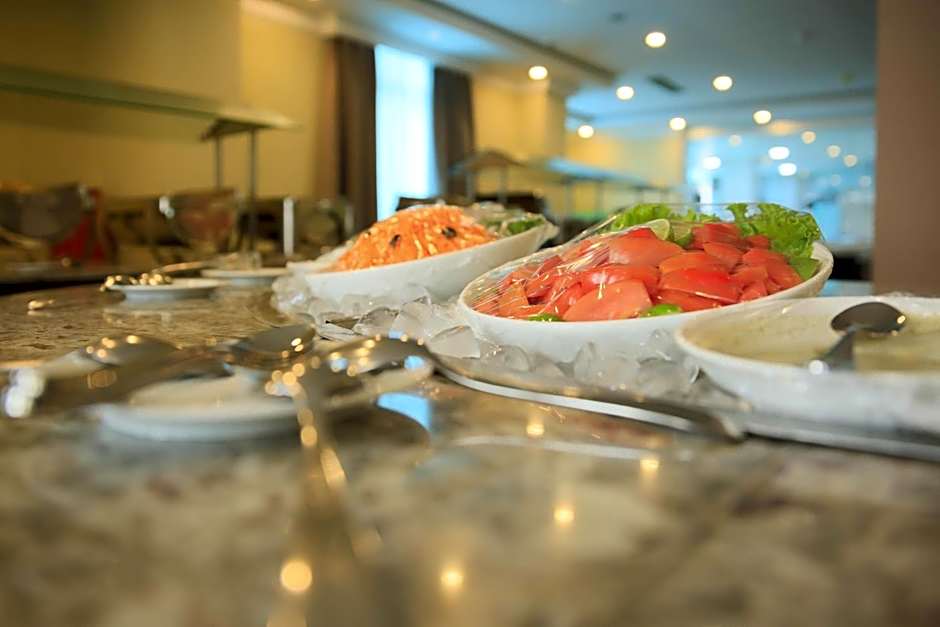 Swiss Inn Nexus Hotel