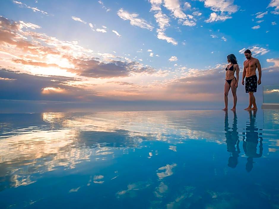 Anadeo Villas & Suites