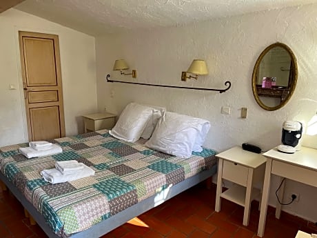 n°14 -Twin room-Budget-Ensuite with Bath-Terrace