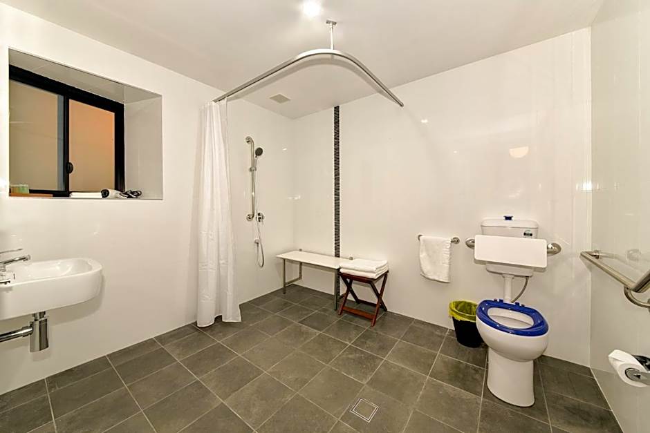 Sinofield Edu-Retreat