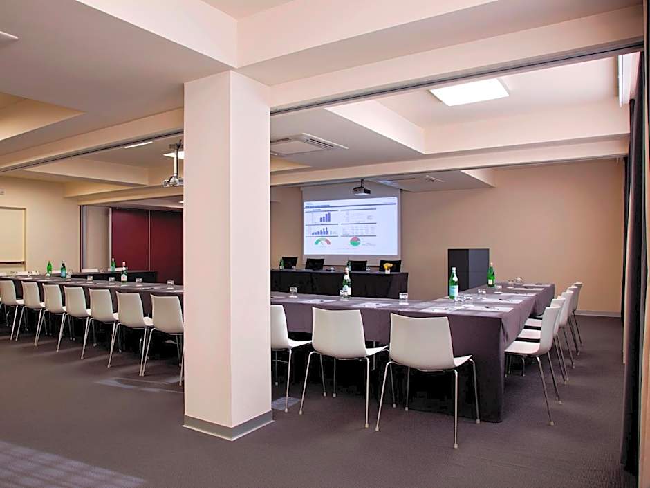 Zone Hotel