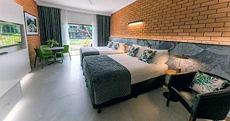 Executive Quadruple Room