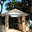 Rosebridge House Bed & Breakfast