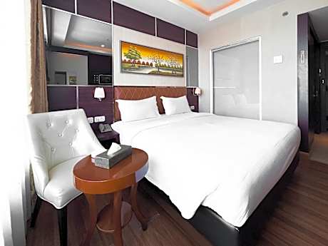 Premier Room
